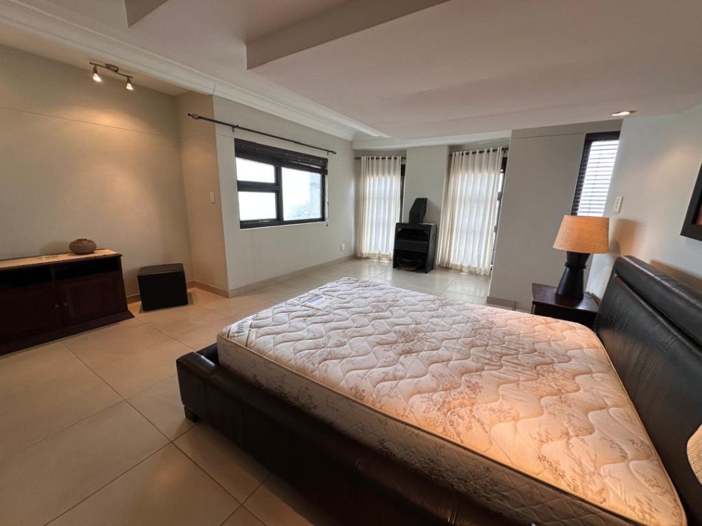 Main bedroom 2